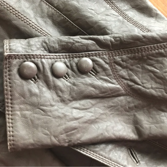 High Quality Leather Jacket - Picture 4 of 7